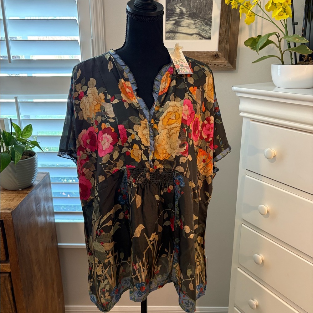 Johnny Was NWT
GRACEFUL GALAVANT BLOUSE, XXL - Picture 2 of 11